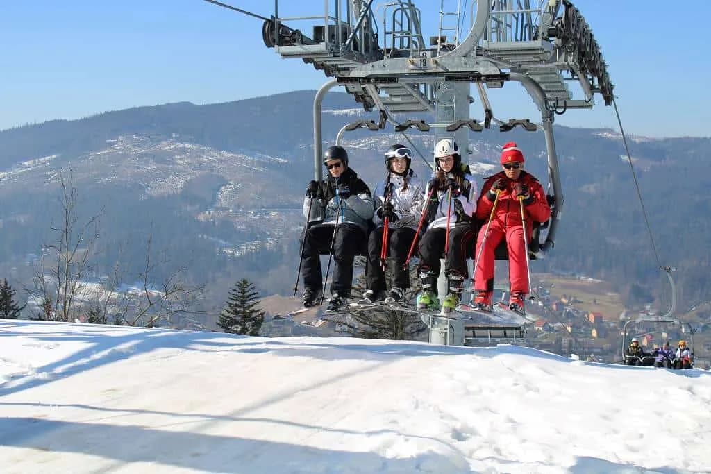 Fotografie z článku: Lyžařský a snowboardový zájezd - Javorový vrch
