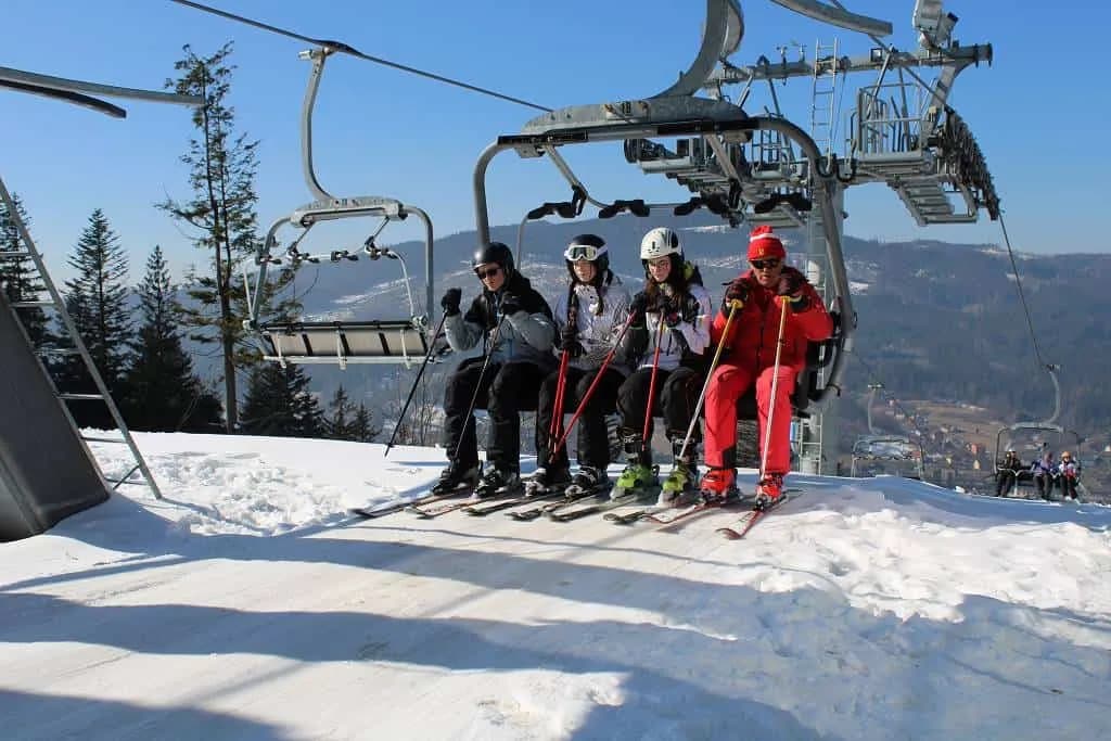 Fotografie z článku: Lyžařský a snowboardový zájezd - Javorový vrch