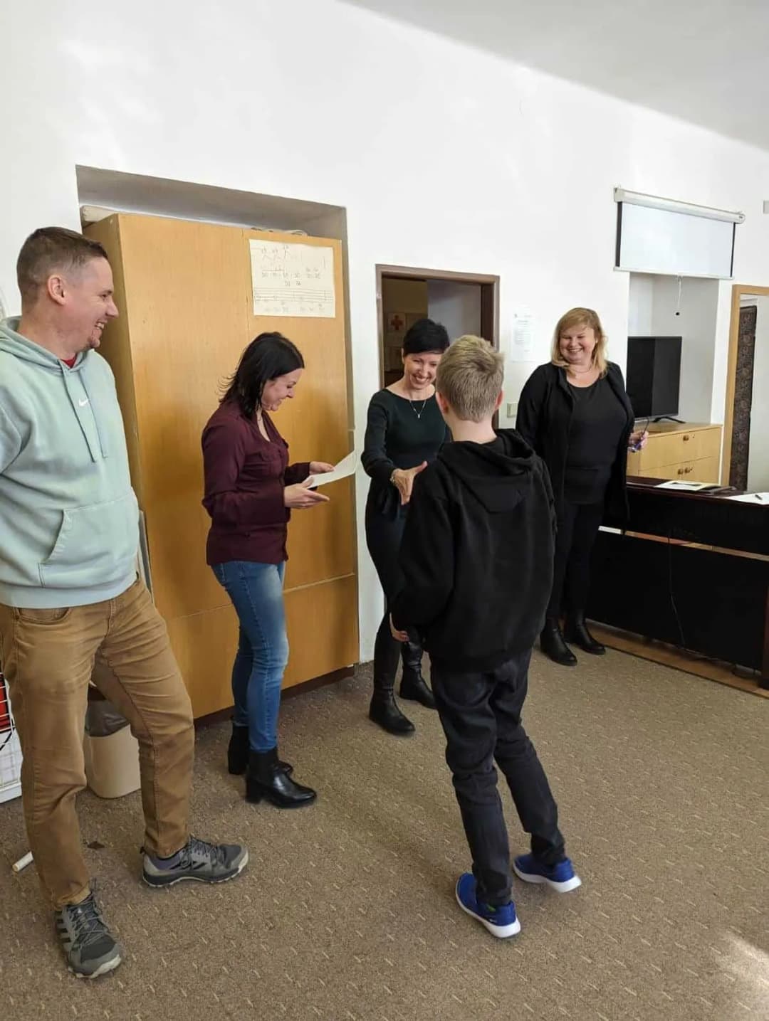 Fotografie z článku: Bronzová příčka pro Filipa Slavíka v konverzační soutěži v angličtině