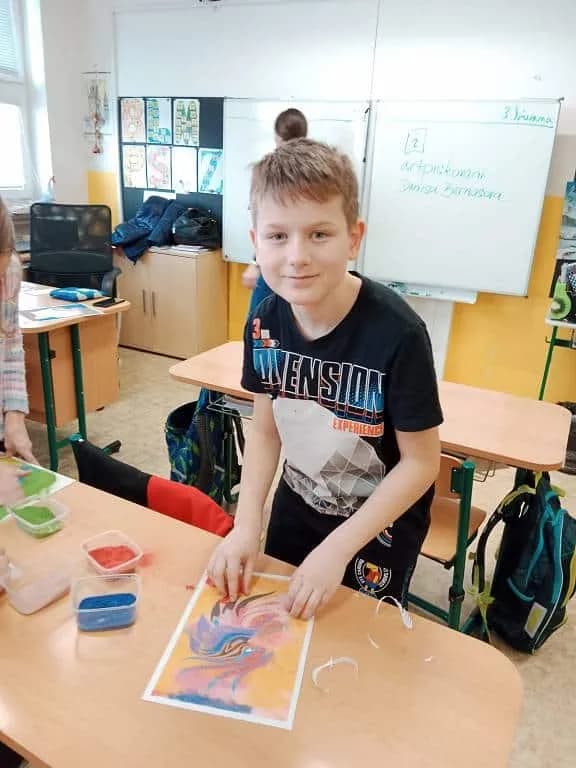 Fotografie z článku: Pískování na 1. stupni ZŠ