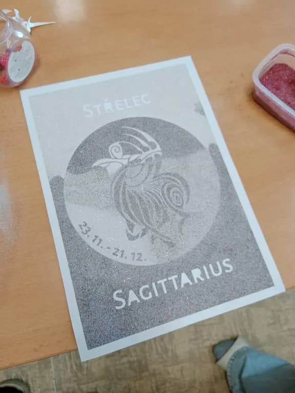 Fotografie z článku: Pískování na 1. stupni ZŠ
