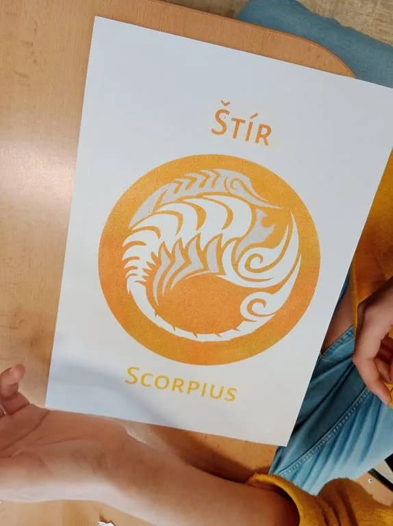 Fotografie z článku: Pískování na 1. stupni ZŠ