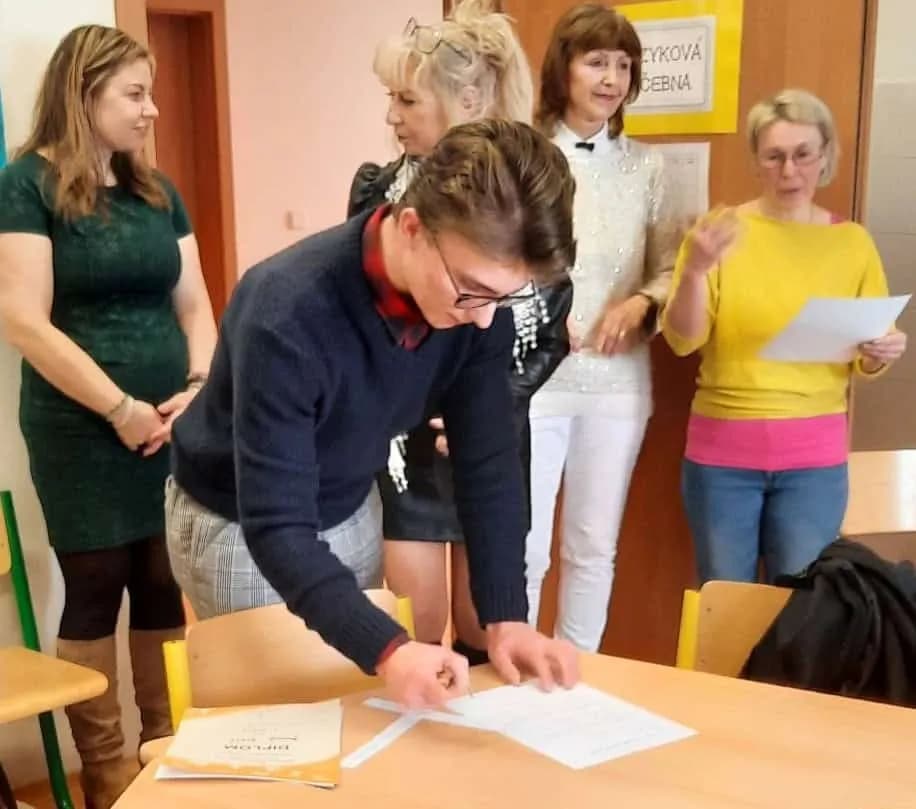 Fotografie z článku: Vítězství v krajském kole Konverzační soutěže v německém jazyce