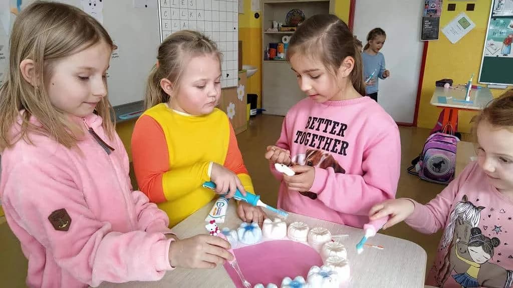 Fotografie z článku: Projektový den Zdravé zuby na 1. s.t ZŠ