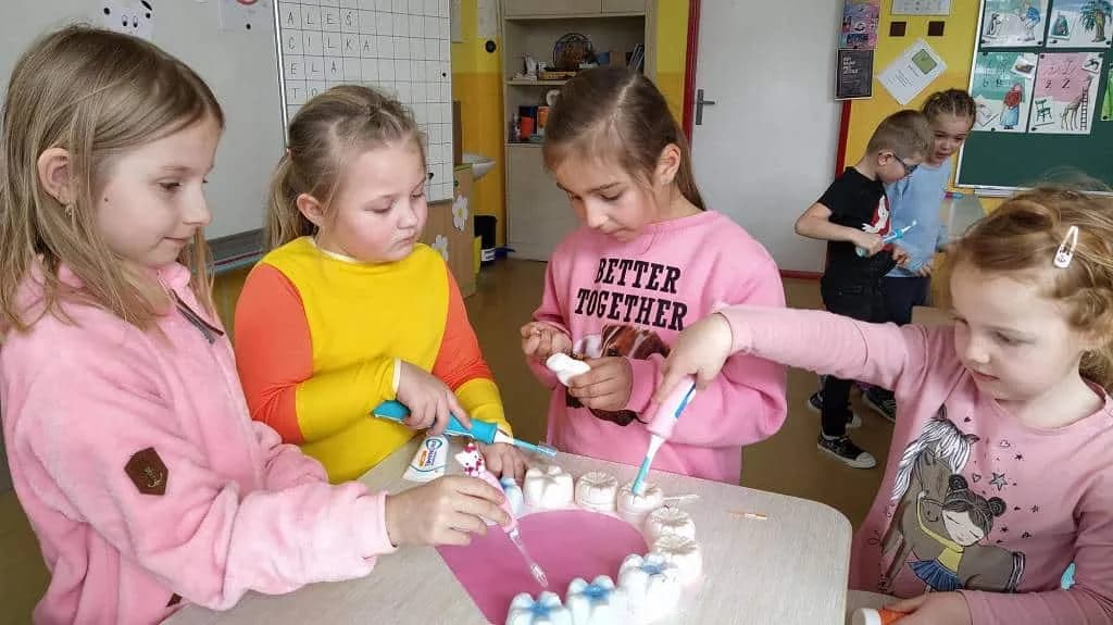 Fotografie z článku: Projektový den Zdravé zuby na 1. s.t ZŠ