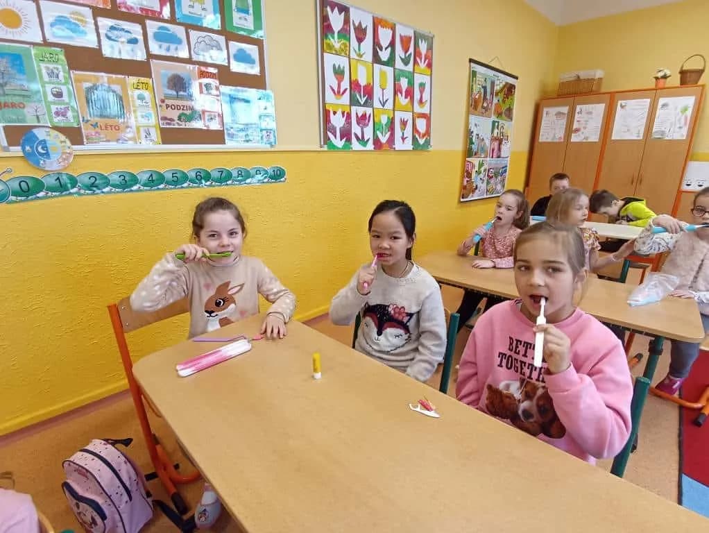 Fotografie z článku: Projektový den Zdravé zuby na 1. s.t ZŠ