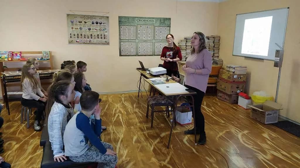 Fotografie z článku: Návštěva knihovny - Veverky a Sovičky ŠD