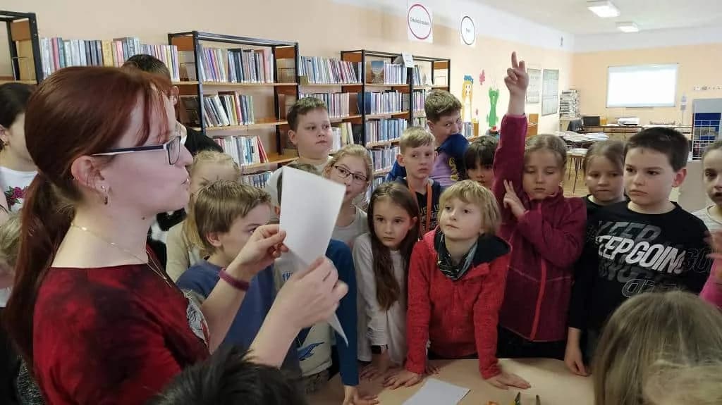 Fotografie z článku: Návštěva knihovny - Veverky a Sovičky ŠD