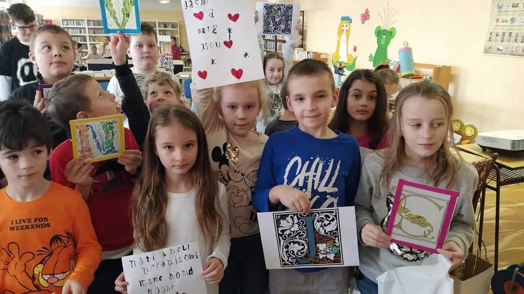 Fotografie z článku: Návštěva knihovny - Veverky a Sovičky ŠD