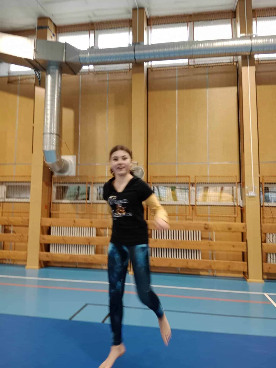 Fotografie z článku: Cvičení na airtracku