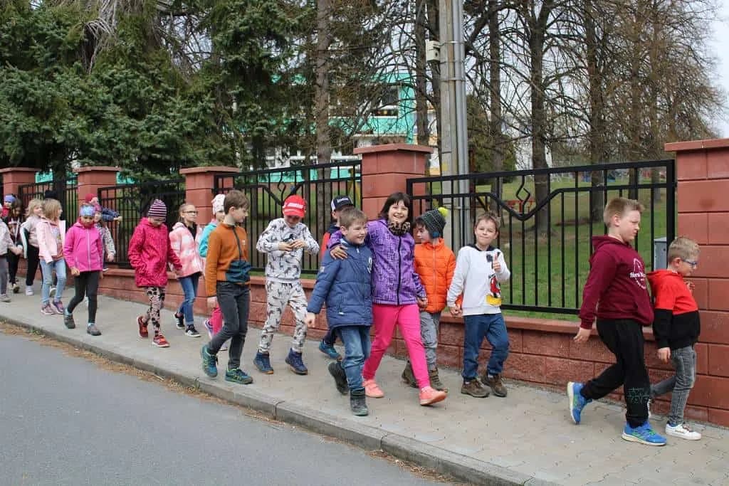 Fotografie z článku: Děti ze ŠD vynesli Moranu