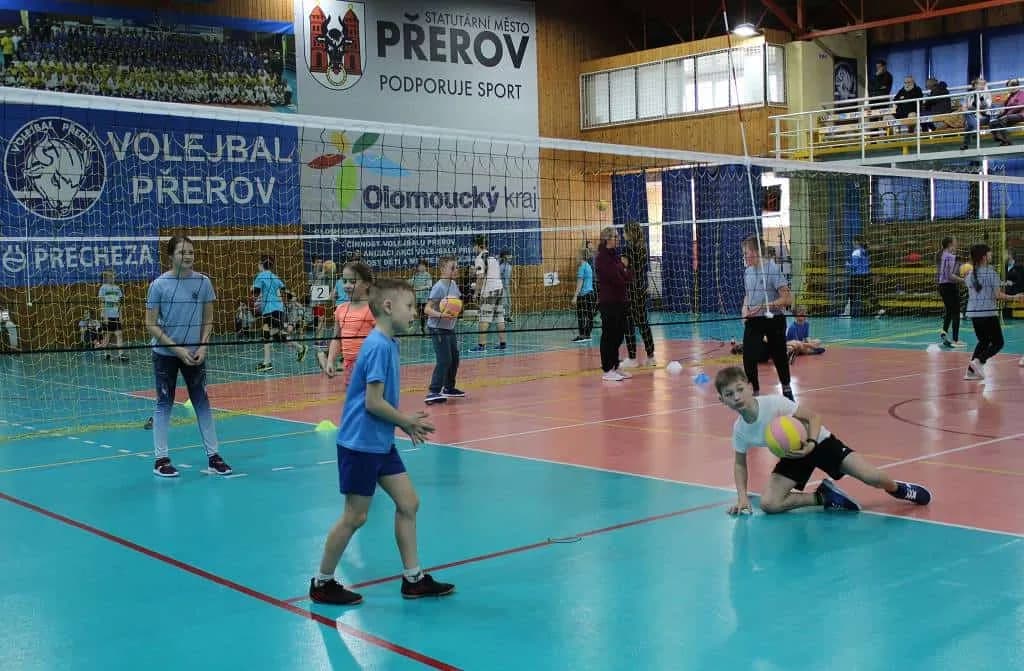 Fotografie z článku: Třetí turnaj v Barevném minivolejbalu