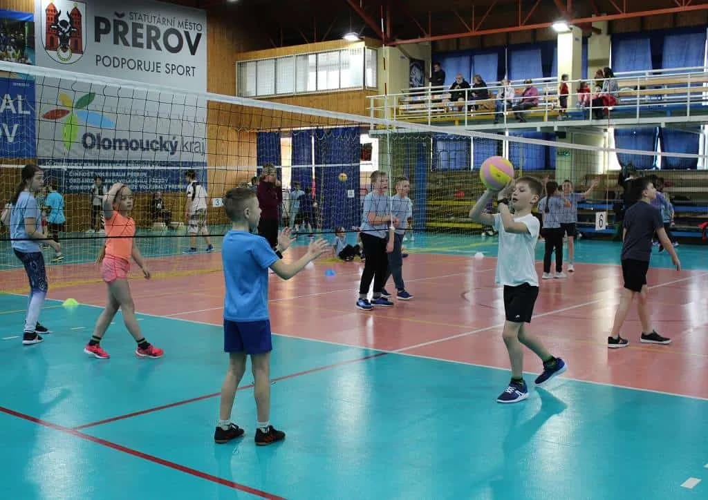 Fotografie z článku: Třetí turnaj v Barevném minivolejbalu