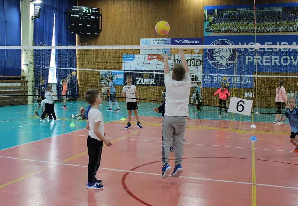 Fotografie z článku: Třetí turnaj v Barevném minivolejbalu