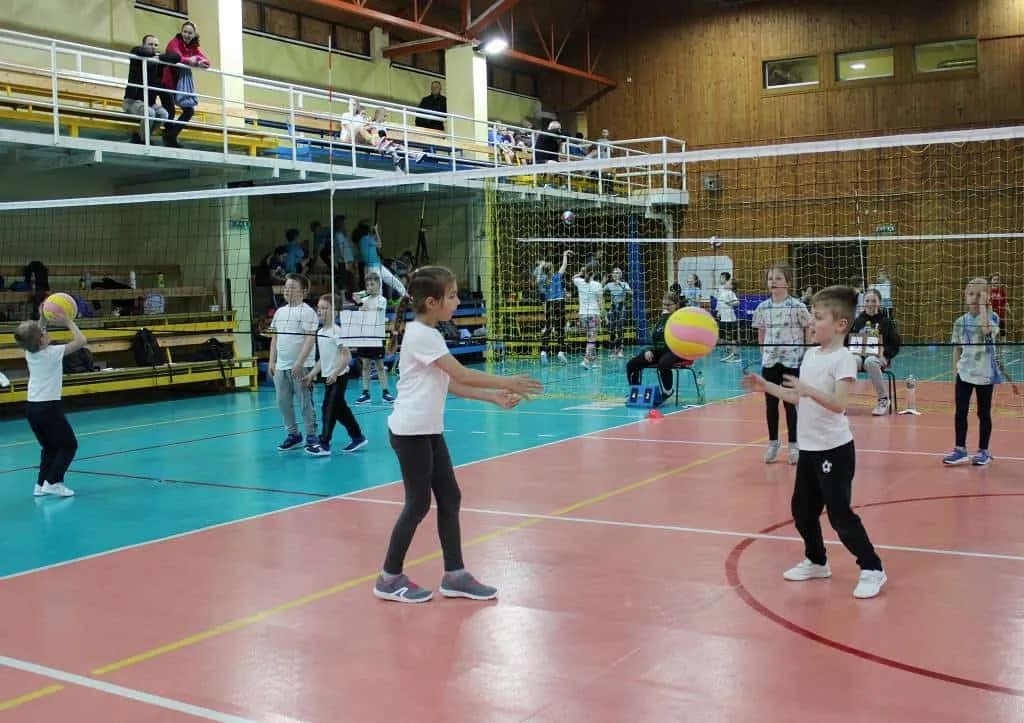 Fotografie z článku: Třetí turnaj v Barevném minivolejbalu