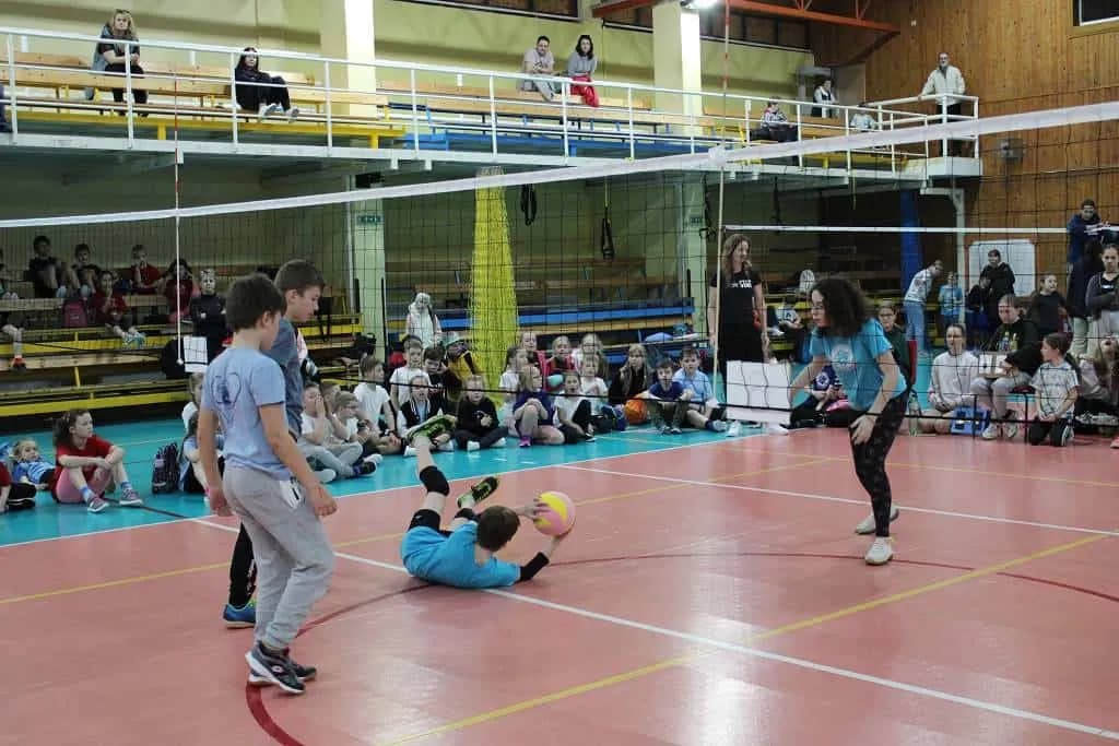 Fotografie z článku: Třetí turnaj v Barevném minivolejbalu