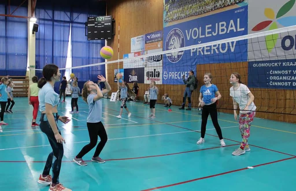 Fotografie z článku: Třetí turnaj v Barevném minivolejbalu