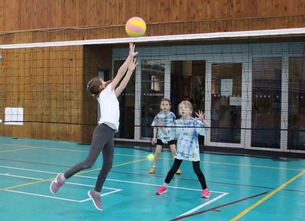 Fotografie z článku: Třetí turnaj v Barevném minivolejbalu