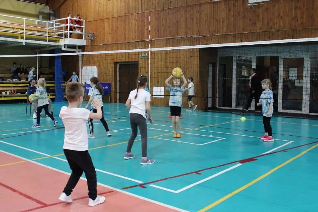 Fotografie z článku: Třetí turnaj v Barevném minivolejbalu