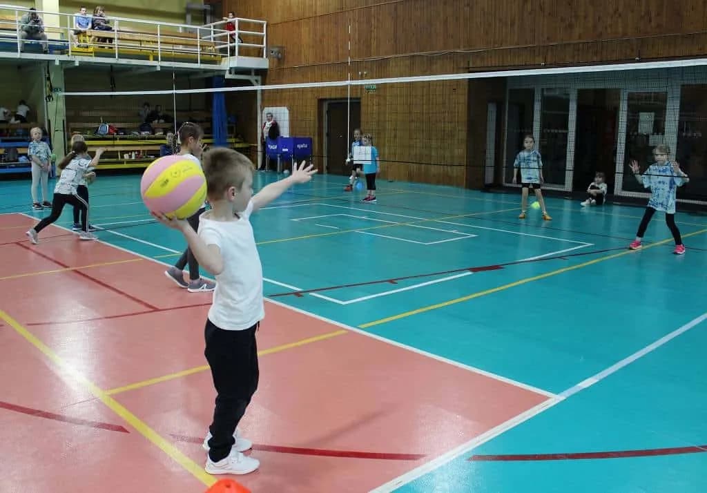 Fotografie z článku: Třetí turnaj v Barevném minivolejbalu