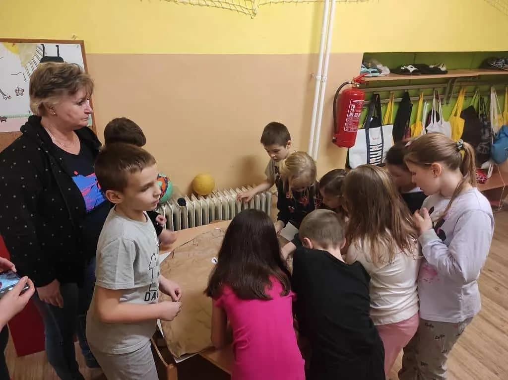 Fotografie z článku: Noc s Andersenem