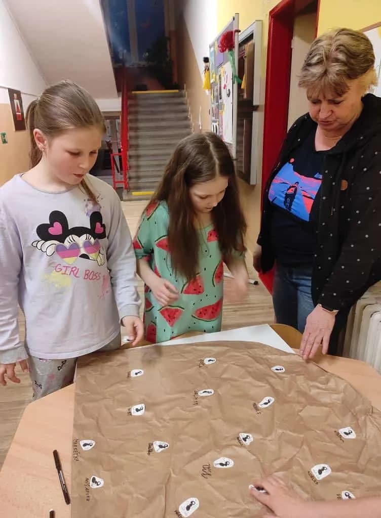 Fotografie z článku: Noc s Andersenem
