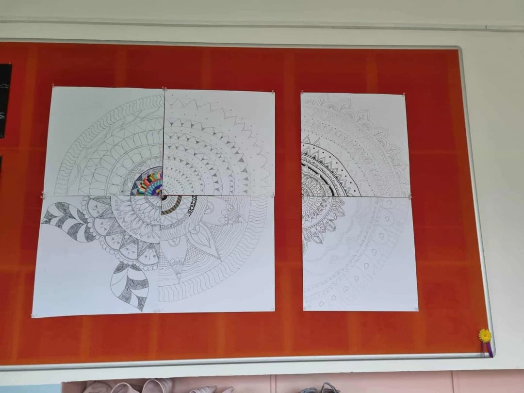 Fotografie z článku: Nástěnky žáků v 2. pavilonu