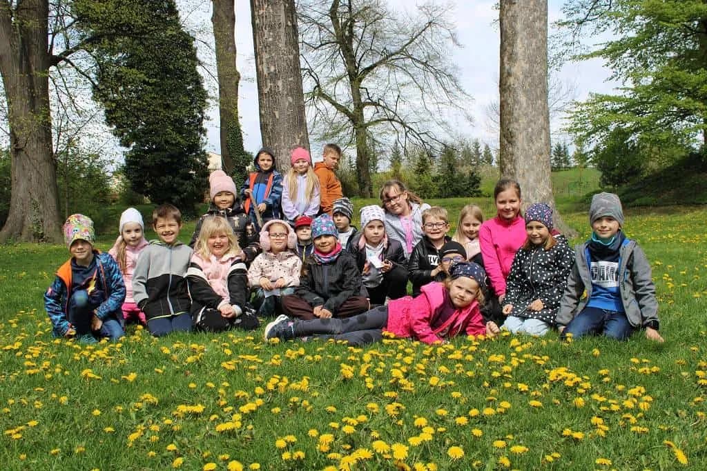 Fotografie z článku: Probouzení broučků - jarní stezka u Smajlíků