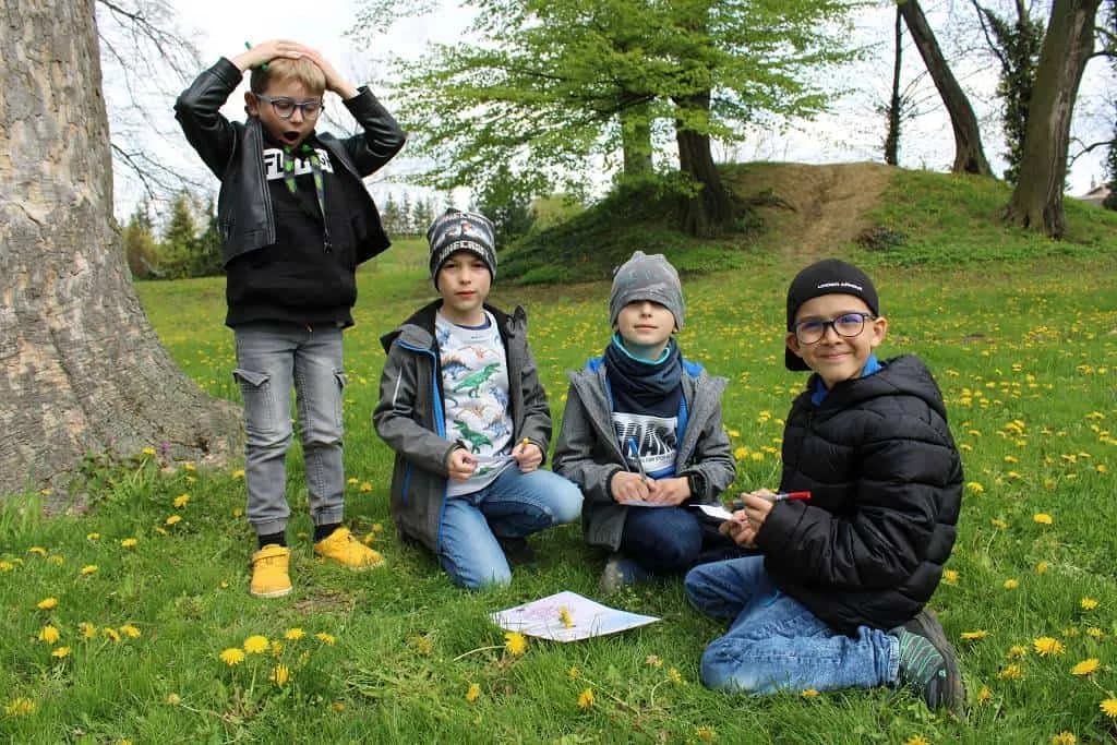 Fotografie z článku: Probouzení broučků - jarní stezka u Smajlíků