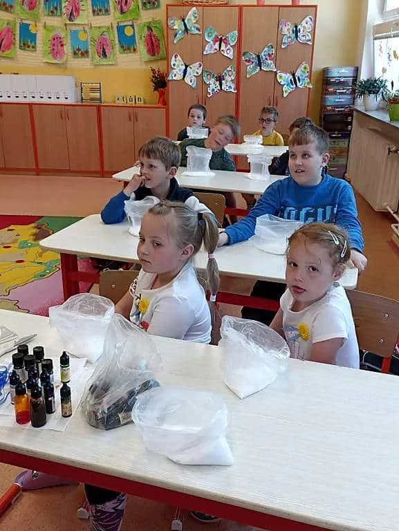 Fotografie z článku: Výroba barevných solí