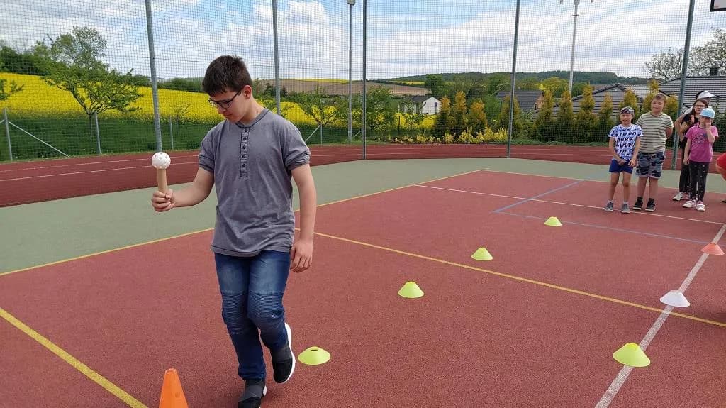 Fotografie z článku: Netradiční olympiáda u Veverek a Soviček v ŠD