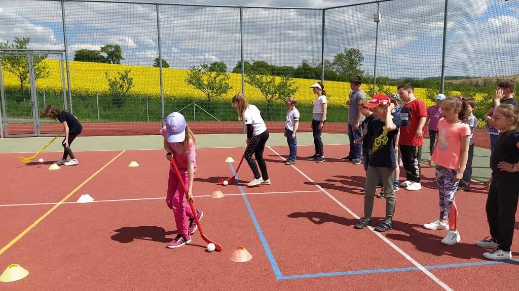 Fotografie z článku: Netradiční olympiáda u Veverek a Soviček v ŠD