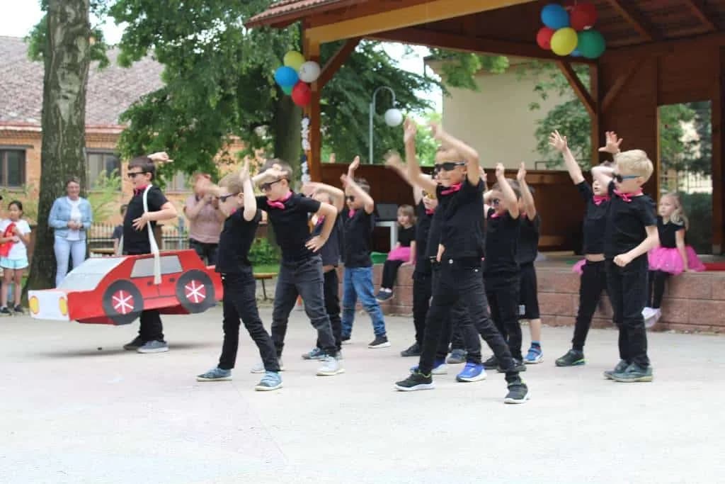 Fotografie z článku: Rozlučka se školkou