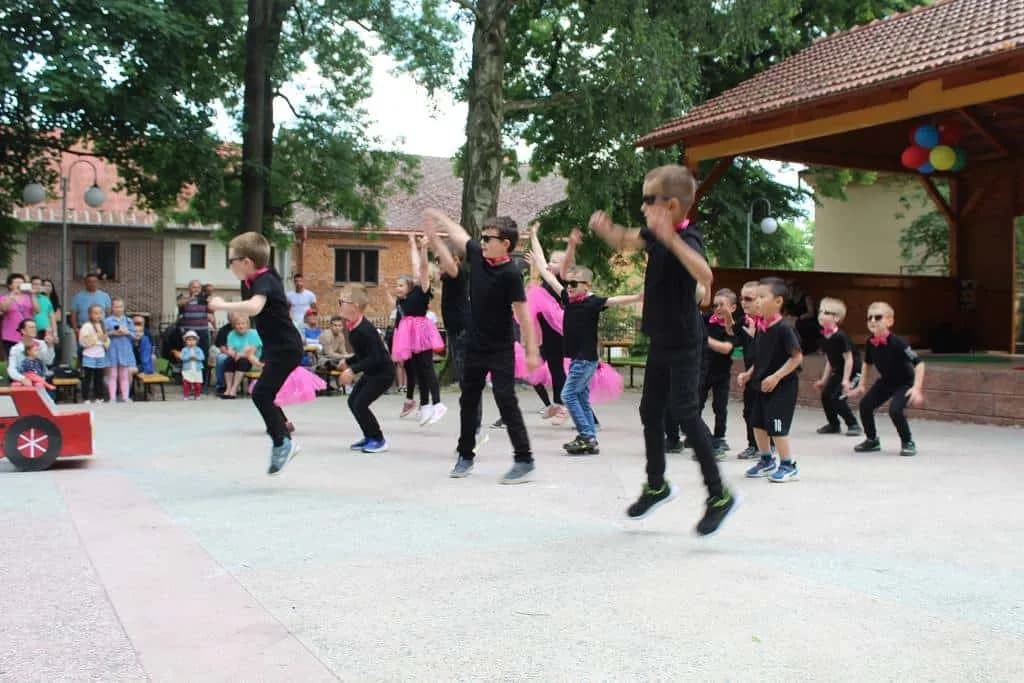 Fotografie z článku: Rozlučka se školkou