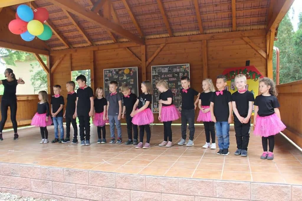 Fotografie z článku: Rozlučka se školkou