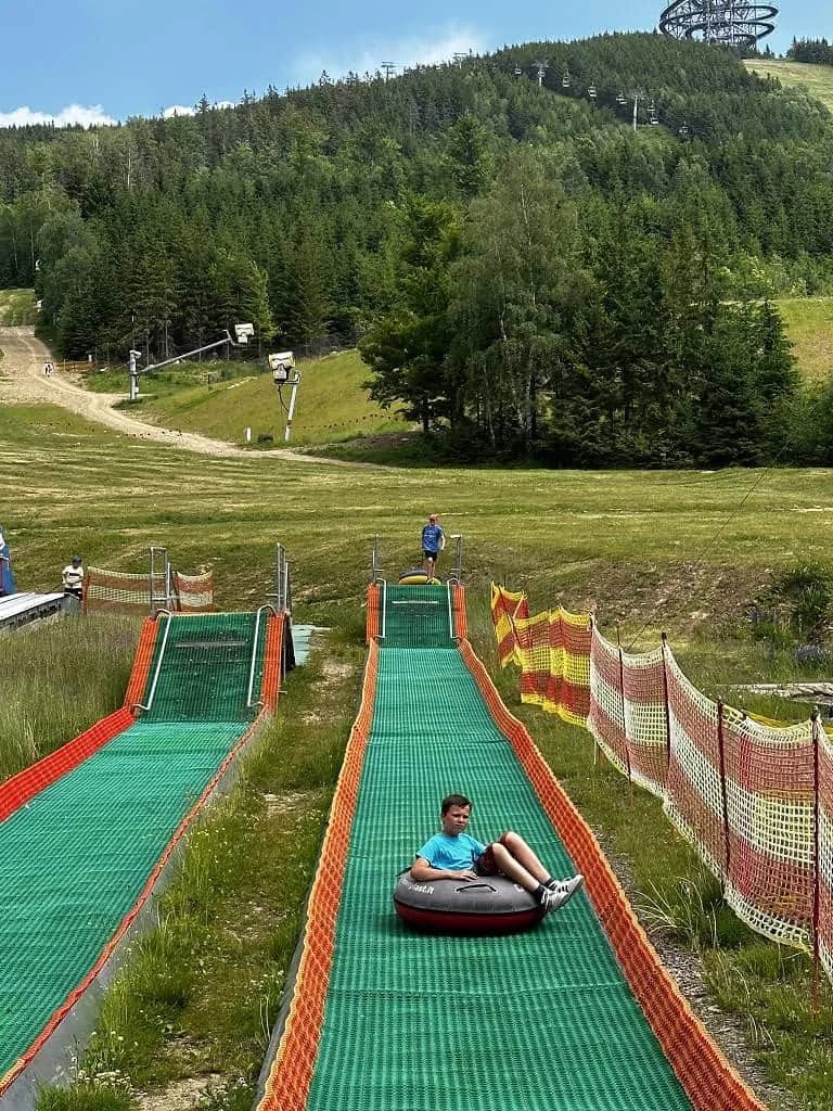Fotografie z článku: Škola v přírodě na Dolní Moravě