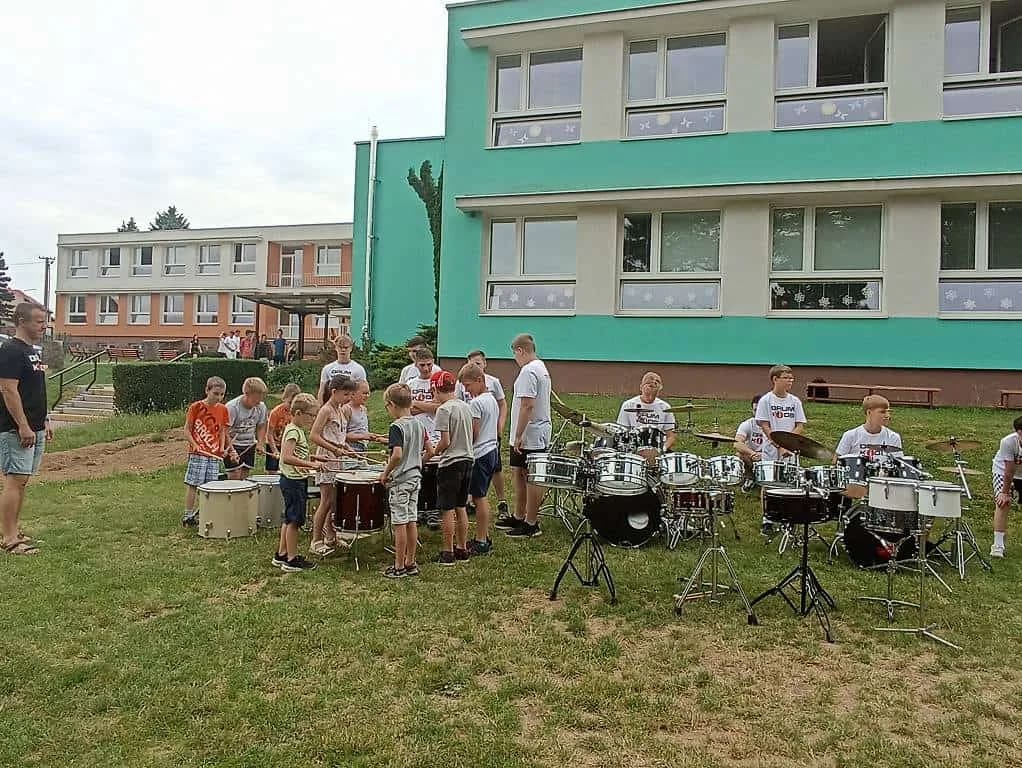 Fotografie z článku: DrumKids v Horní Moštěnici