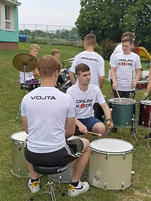 Fotografie z článku: DrumKids v Horní Moštěnici