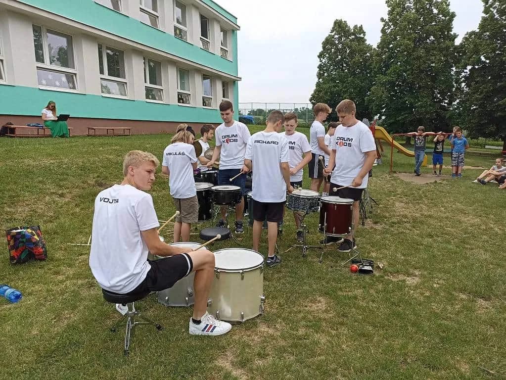 Fotografie z článku: DrumKids v Horní Moštěnici