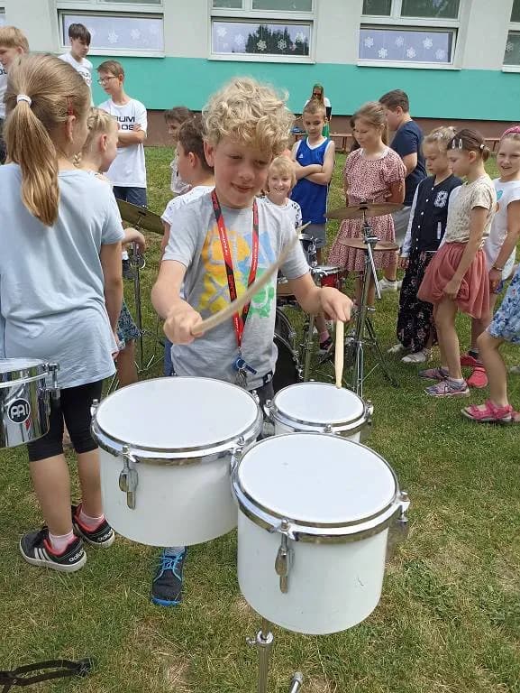 Fotografie z článku: DrumKids v Horní Moštěnici