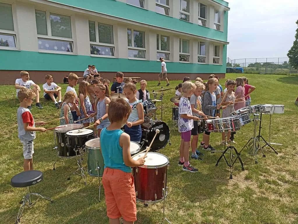 Fotografie z článku: DrumKids v Horní Moštěnici