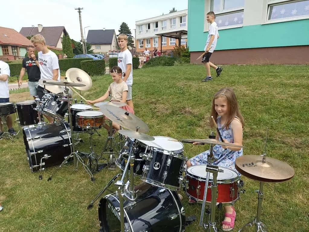 Fotografie z článku: DrumKids v Horní Moštěnici