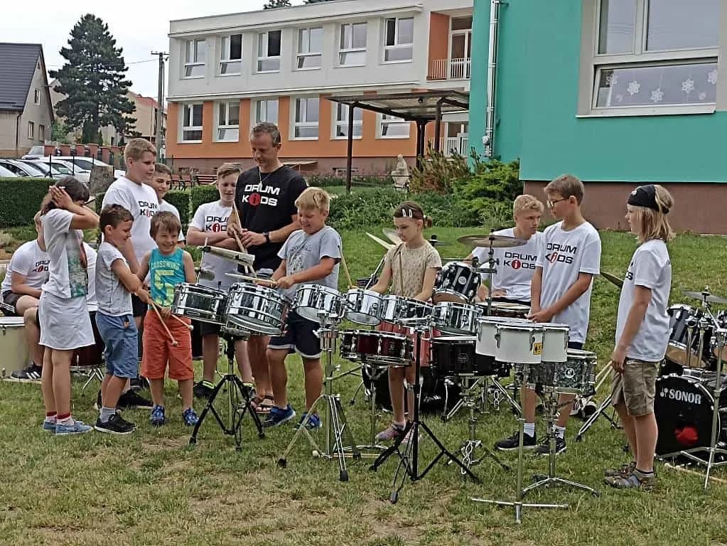 Fotografie z článku: DrumKids v Horní Moštěnici