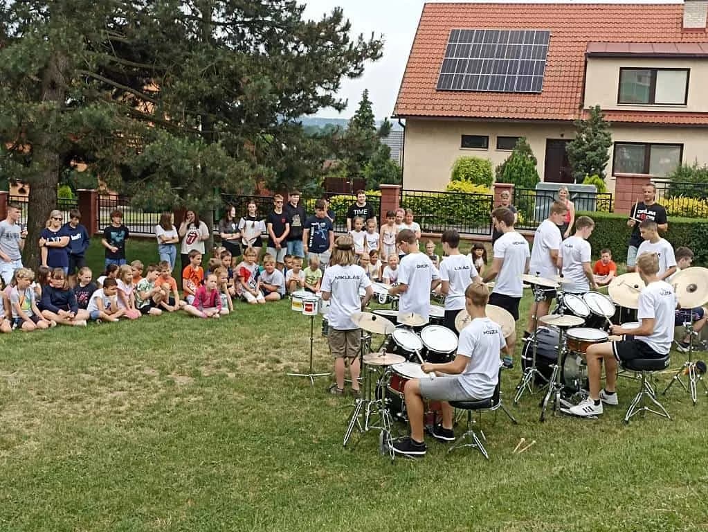 Fotografie z článku: DrumKids v Horní Moštěnici