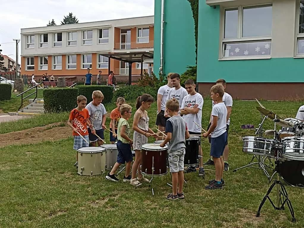 Fotografie z článku: DrumKids v Horní Moštěnici