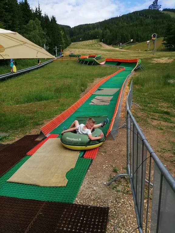 Fotografie z článku: Škola v přírodě na Dolní Moravě
