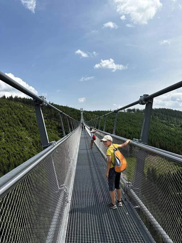 Fotografie z článku: Škola v přírodě na Dolní Moravě