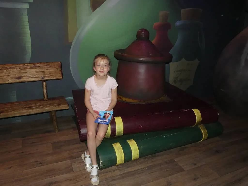 Fotografie z článku: Výlet 1. - 3. tříd do Šmoulí země