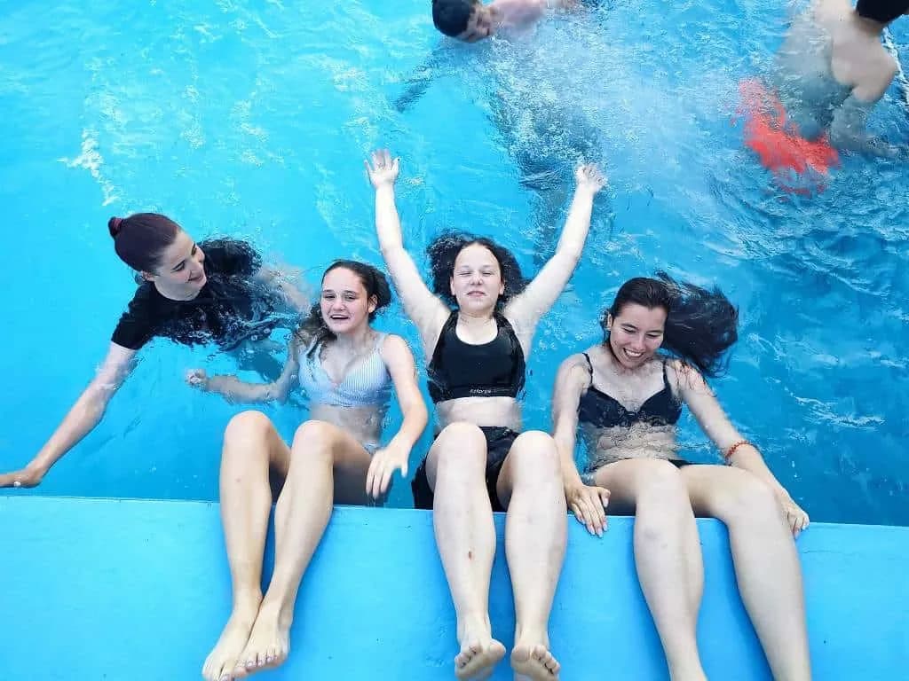 Fotografie z článku: Školní výlet IX.A v Rožnově
