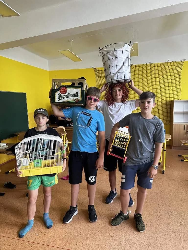 Fotografie z článku: No Backpack day
